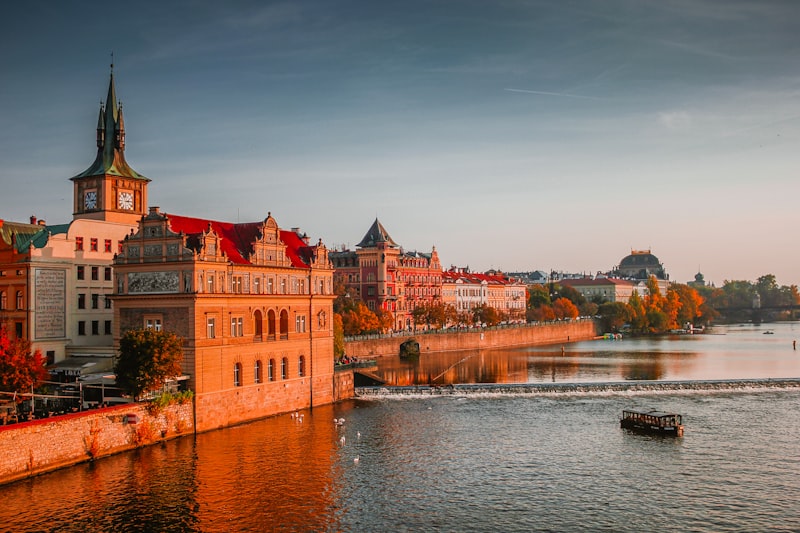 uploaded image prague located in which country 1708556308513