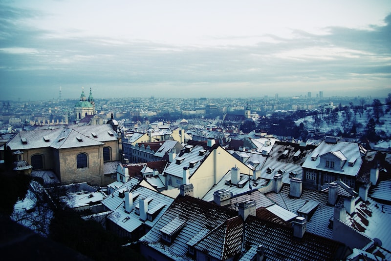 uploaded image where is prague in which country 1708557967976